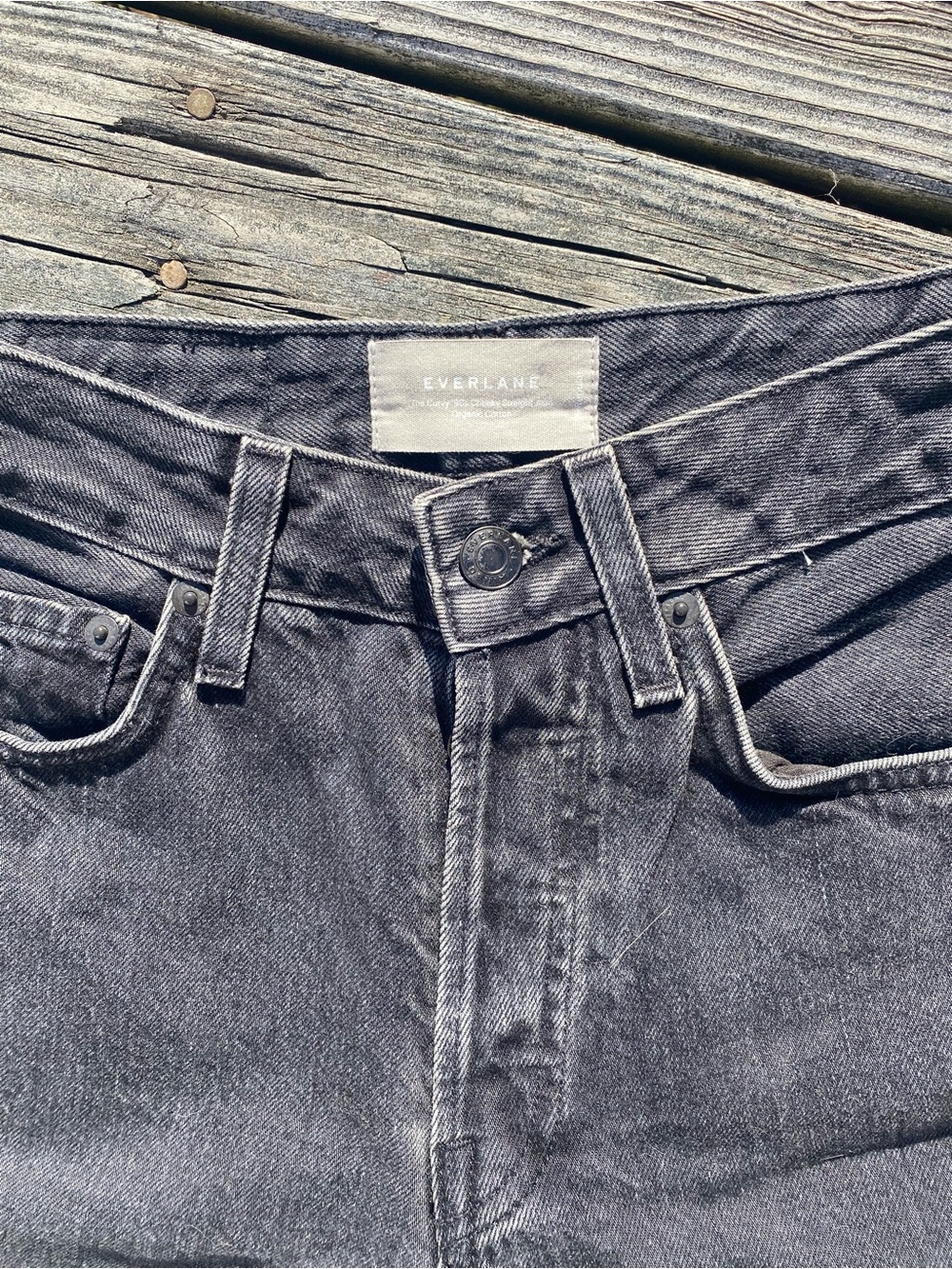 Everlane High-Rise Curvy 90s Cheeky Straight Black Straight Jeans organic